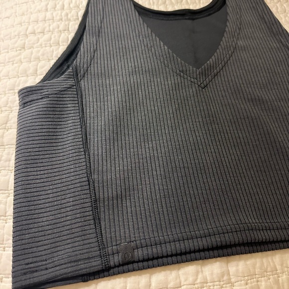 NWOT💕 Lululemon Ribbed Softstreme Cropped Tank Top
Size 8 - Picture 5 of 6